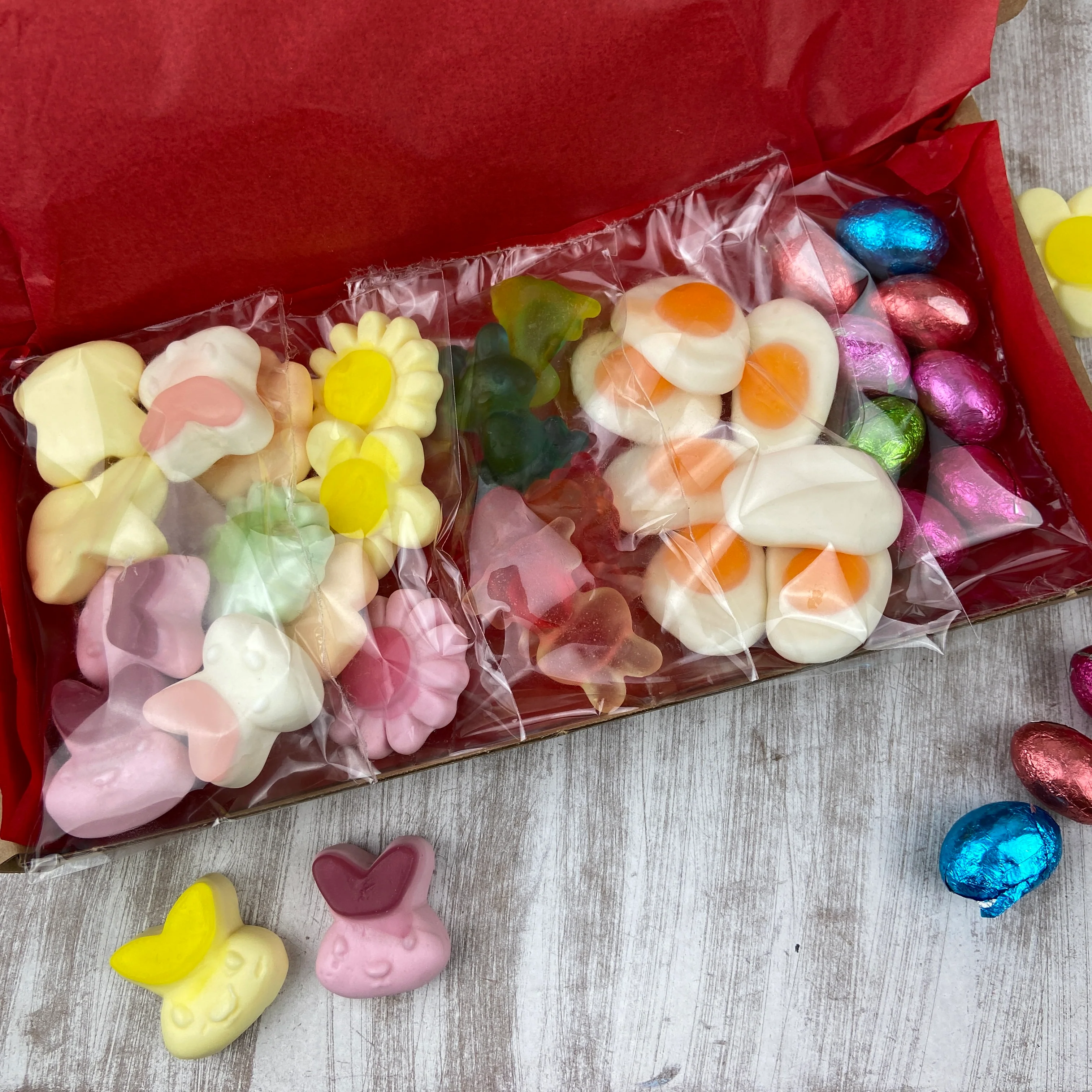 Happy Easter Sweet Box - Image 10