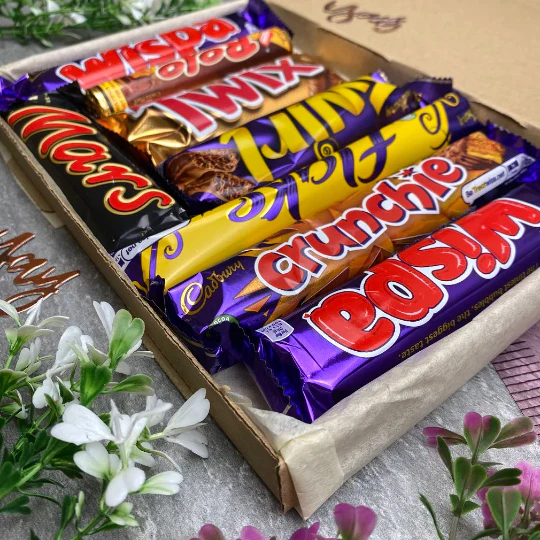 Officially A Teenager Chocolate Box - Image 10