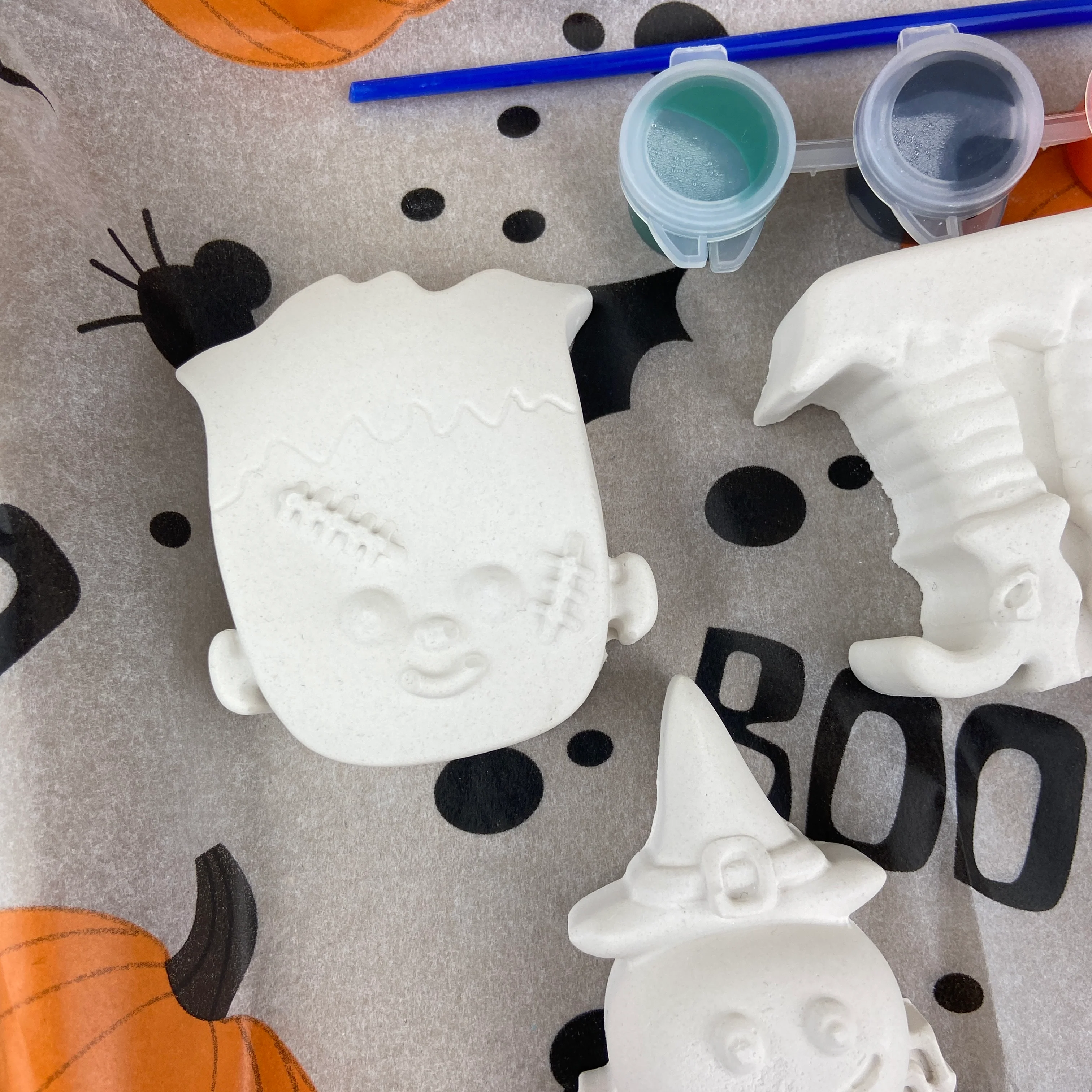 Paint Your Own Pot Halloween Box - Image 3