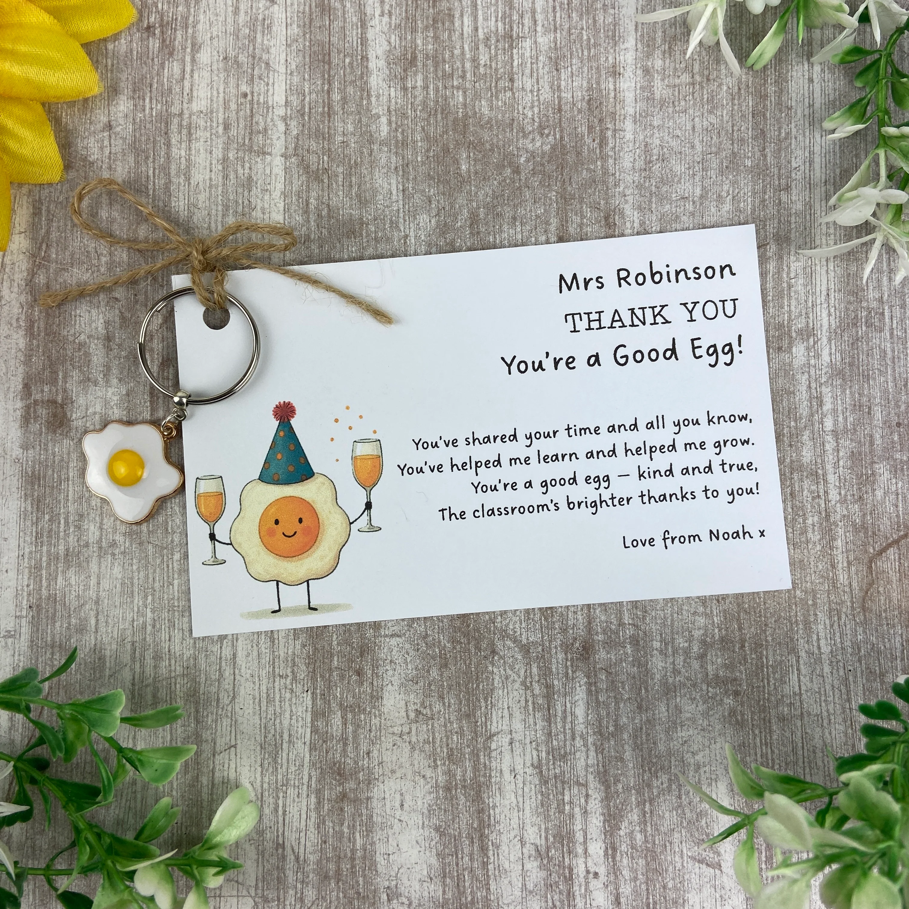 Personalised Teacher Keyring – You’re a Good Egg - Image 3
