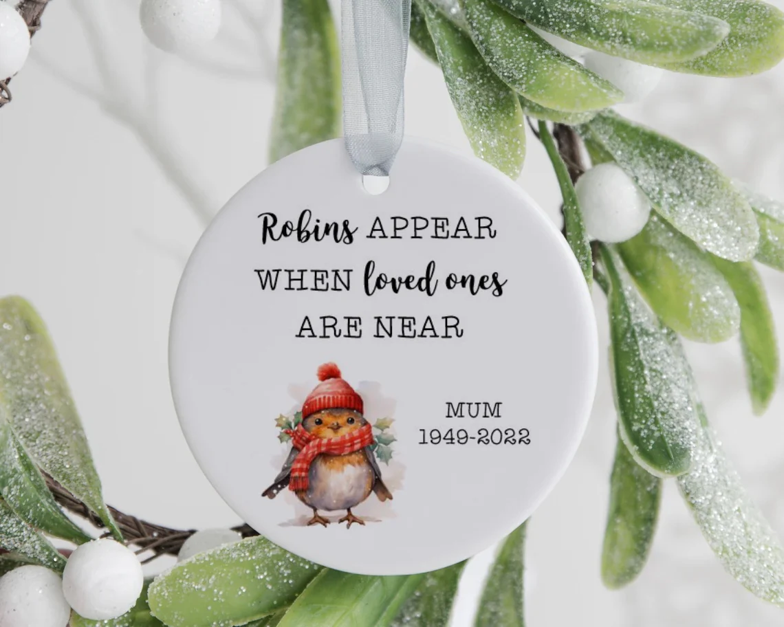 Robin Personalised Bauble