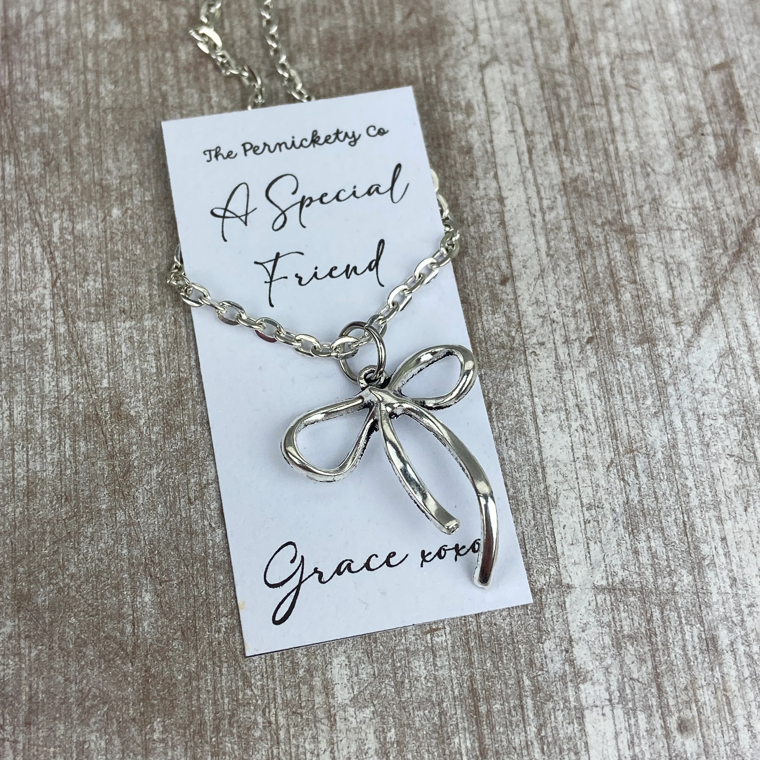 Whimsical Bow Necklace in Cloche - A Special Auntie - Image 8